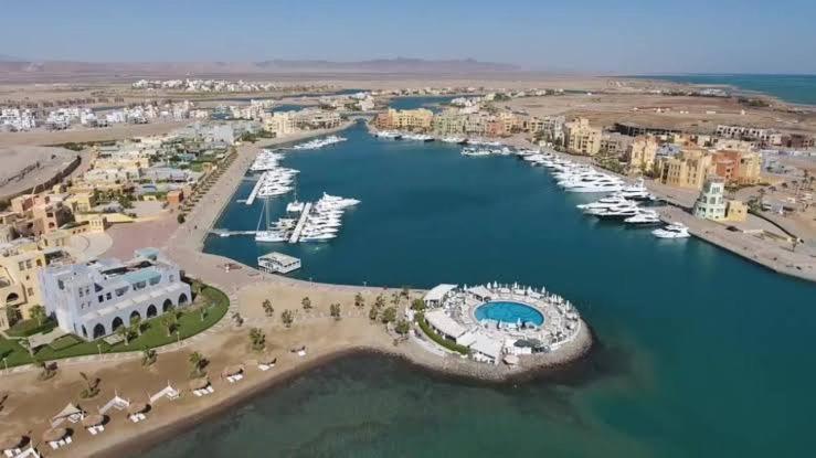 Luxurious With Infinity Private Pool & Jacuzzi Over Sabina Island's Lagoon Vila *